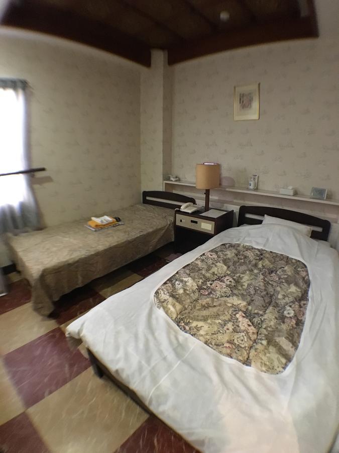 Business Hotel Central Hitoyoshi Bagian luar foto